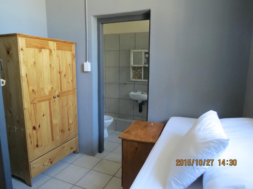Riverlodge Backpackers Cape Town Exterior photo