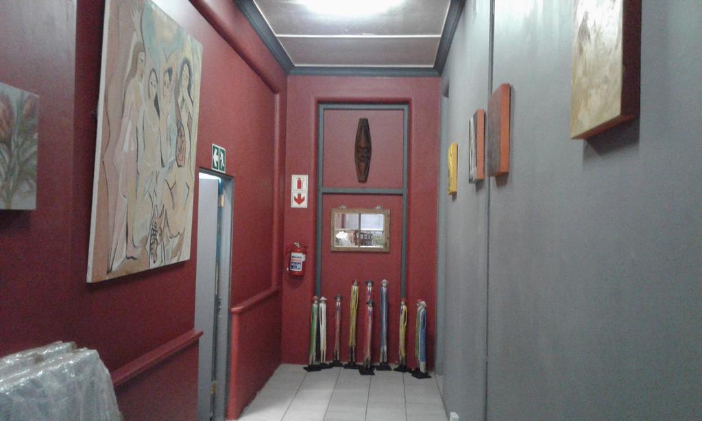 Riverlodge Backpackers Cape Town Exterior photo